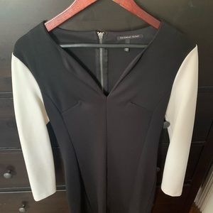 Victoria Secret black&white long sleeve midi dress